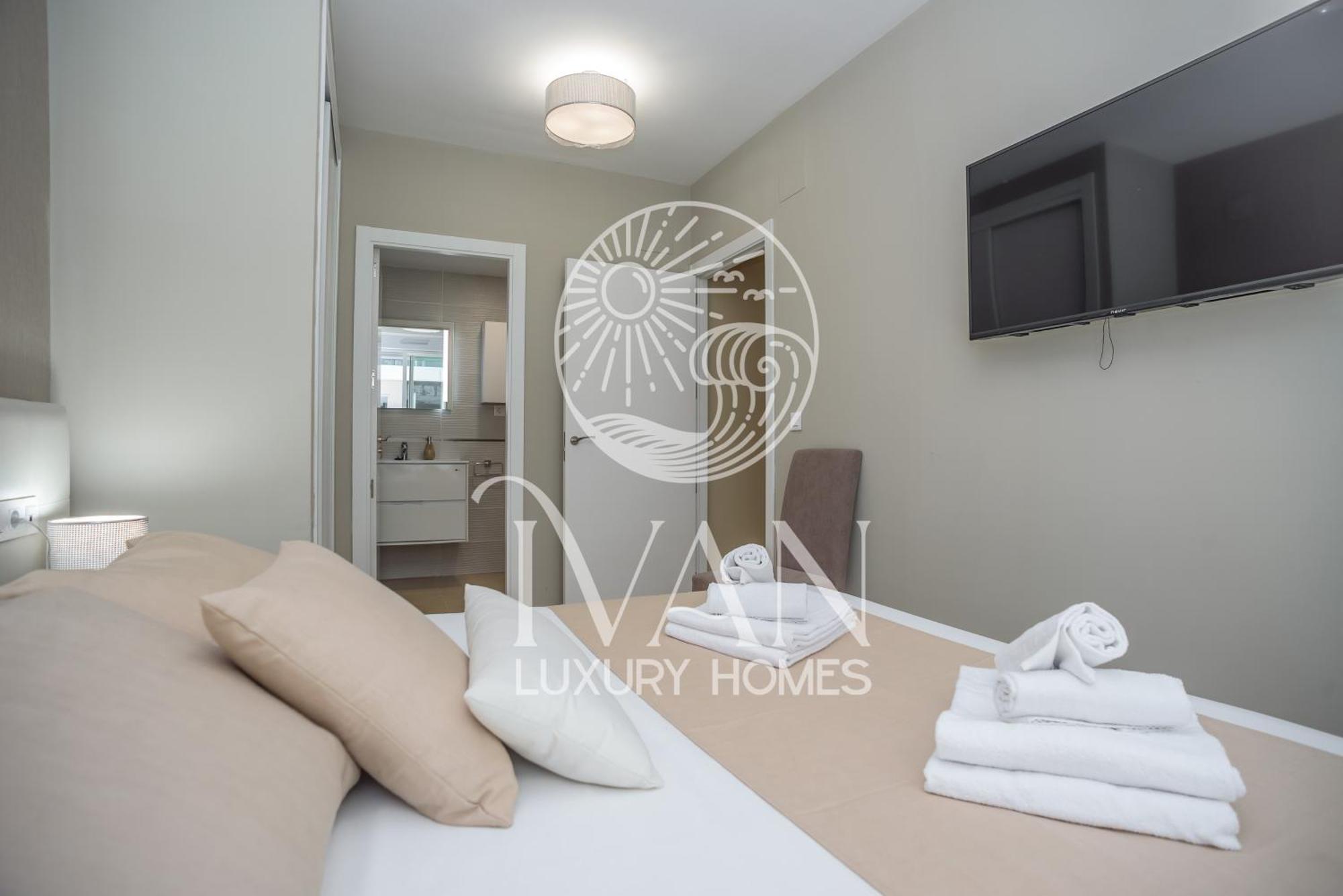 אורופסה דל מר Casa Moon Ivan Luxury Homes 1ªpta Sur 1ªlinea מראה חיצוני תמונה